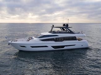 Ferretti Yachts 780 : un changement de look et...