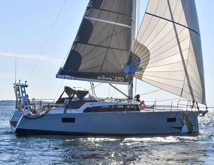 OVNI 370 Nautisme Article