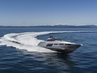 Nouveau Pershing 6X : élégance et performance 