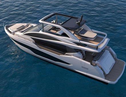 Le flybridge est tout en longueur pour laisser beaucoup d'espace aux choix d'aménagement du propriétaire. Nautisme Article