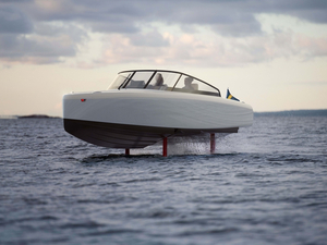 Candela C-8 : ventes records pour le foiler électrique