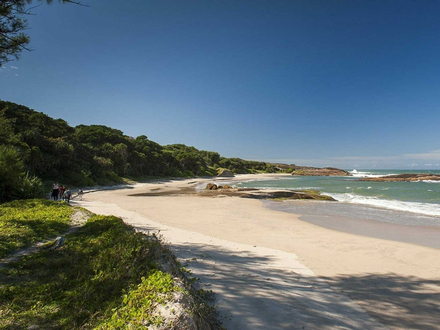 Manafiafy est l'une des plus petites plages de Madagascar, et l'un de ses secrets les mieux gardés.