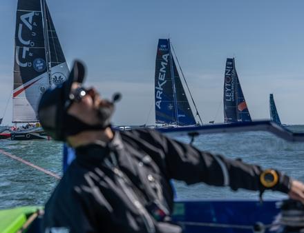 Erwan Le Roux se donne comme seul objectif de faire « une belle trajectoire, une belle transat », sur un parcours inédit de 5 800 milles qui les fera contourner l'archipel de Fernando de Noronha. Nautisme Article