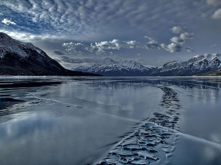 Lorsque le printemps arrive et que la glace fond, le méthane est libéré dans l'atmosphère.
