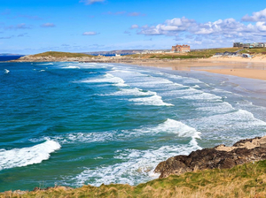 Covid: Londres retire les derniers pays de sa liste rouge