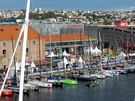 Class 40 dans le bassin Paul Vatine Class 40 dans le bassin Paul Vatine