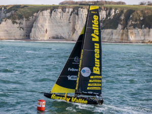 Bureau Vallée - Louis Burton : « Le mât a comme implosé »