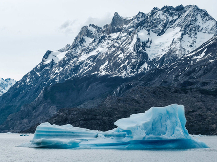 Le spectacle du parc national Torres del Paine attend les passagers voyageant vers le sud 