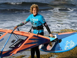 Sarah-Quita Offringa, une windsurfeuse des Caraïbes dans le vent