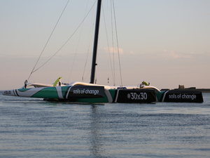 Trophée Jules Verne : passage en code jaune pour Sails of Change 