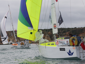 McIntyre Adventure Globe 5.80 Transat étape 2 : torse nu dans les alizés ! 