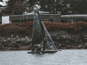 Le Peacoq de Foily : un dériveur sur foils haut de gamme et accessible à tous