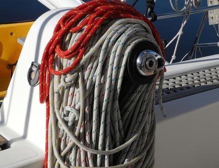 Winch électrique sur multicoque Nautisme Article