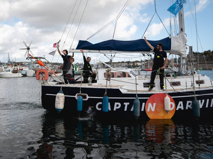 L'exp&eacute;dition Captain Darwin, qui est parti de Plymouth le 21 septembre dernier, est un p&eacute;riple autour du monde, &agrave; la voile, sur les traces du scientifiques Charles Darwin.