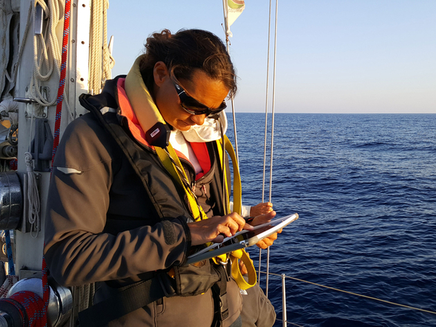 Ces expéditions en voilier ont pour objectif d'étudier la biodiversité marine du large en mer Méditerranée, dans le sanctuaire Pelagos des mammifères marins. Nautisme Article