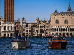 Simrad collabore avec le chantier naval Vizianello pour une nouvelle génération de bateaux-taxis