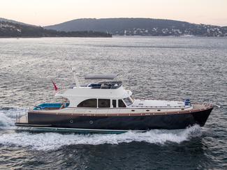 Vicem Yachts 82 : livraison du premier modèle...
