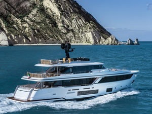Dubaï Boat Show : 4 yachts du groupe Ferretti dont la Navetta 30 de Custom Line