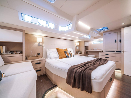 Jeanneau Yachts 65 - Andre Winch Jeanneau Yachts 65 - Andre Winch