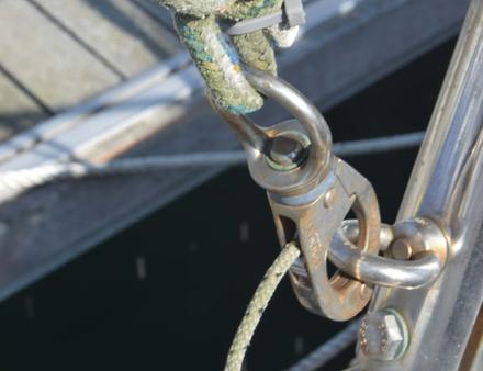 Mousqueton à ouverture sous charge Nautisme Article