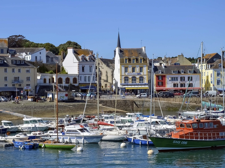 Vue sur le port du Palais à Belle-Île-en-Mer