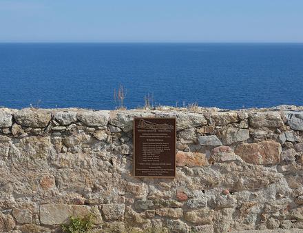 La plaque commémorative Nautisme Article