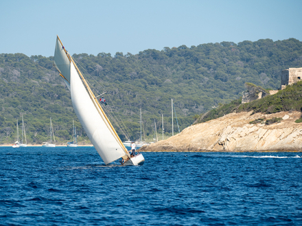 Vieux-gr&eacute;ement devant l'Alycastre