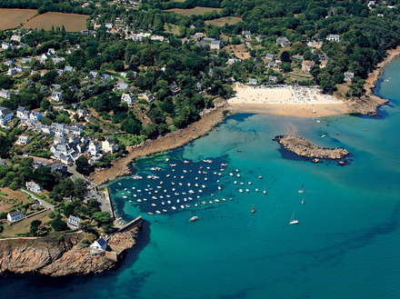 Port-Manec'h a &eacute;galement obtenu le label Pavillon Bleu cette ann&eacute;e.