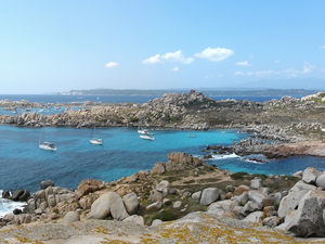 Surfréquentation touristique en Corse : vers des quotas aux îles Lavezzi