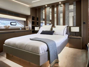 Prestige Yachts : édition limitée Prestige 690 en collaboration avec Swarovski