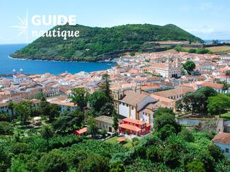 Guide nautique aux Açores : escale à Angra do...