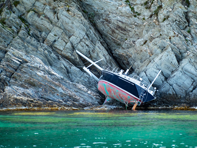 Voilier échoué Nautisme Article