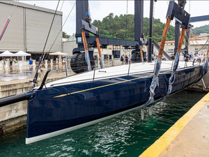 Club Swan – Mise à l'eau du monotype de… 80 pieds !