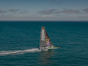 Sodebo Ultim 3 au départ de la Finistère Atlantique - Challenge Action Enfance