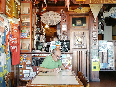 Le célèbre Peter Café Sport sur le port d'Horta
