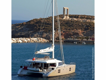 Mouillage au pied de la porte, à Naxos Mouillage au pied de la porte, à Naxos
