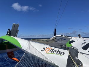 Finistère Atlantique – Challenge ACTION ENFANCE : les Ultim au contact !