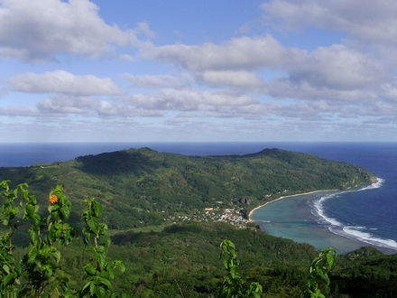 Baie d'Avera sur l'île de Rurutu