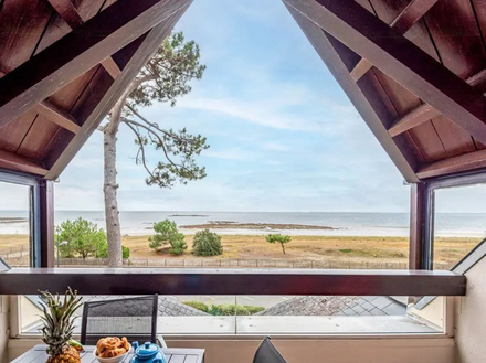 Les pieds dans l'eau, ou presque, à Carnac Les pieds dans l'eau, ou presque, à Carnac