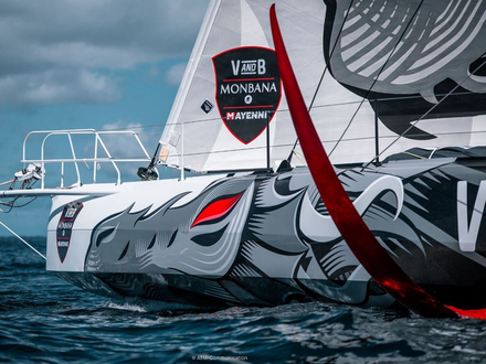 V and B - Monbana - Mayenne de Maxime Sorel V and B - Monbana - Mayenne de Maxime Sorel