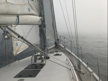 Dix heures du matin au large de Viveiro, moins de 20 mètres de visibilité Dix heures du matin au large de Viveiro, moins de 20 mètres de visibilité