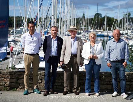 Hervé Favre, Alain Le Grand, Daniel Goyat, Anne Gallo et Erwan Nedelec Nautisme Article
