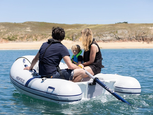 Cannes Yachting Festival 2022 : grandes innovations pour petits bateaux