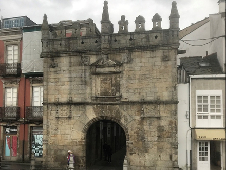Porte Carlos V  Porte Carlos V