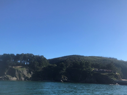 Cedeira, l'entr&eacute;e du mouillage avec le fortin et la digue