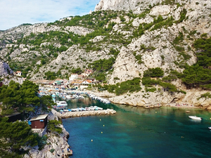 Dans les Calanques près de Marseille, le fléau des locations sauvages de bateaux