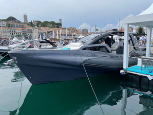 ZAR Imagine 130 : un maxi-rib conçu pour des croisières de plusieurs jours