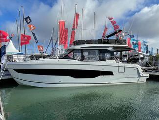 Cap Camarat 10.5 CC et Merry Fisher 1295 Fly :...