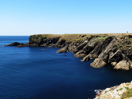 La pointe Nord-Ouest de Groix et le phare de Pen Men La pointe Nord-Ouest de Groix et le phare de Pen Men