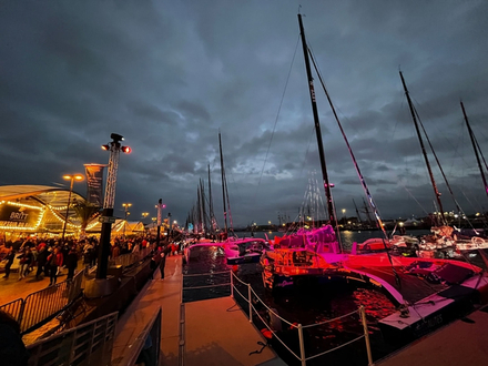 Les Ocean Fifty sous les spotlights au c?ur du village - Les Ocean Fifty sous les spotlights au c?ur du village -